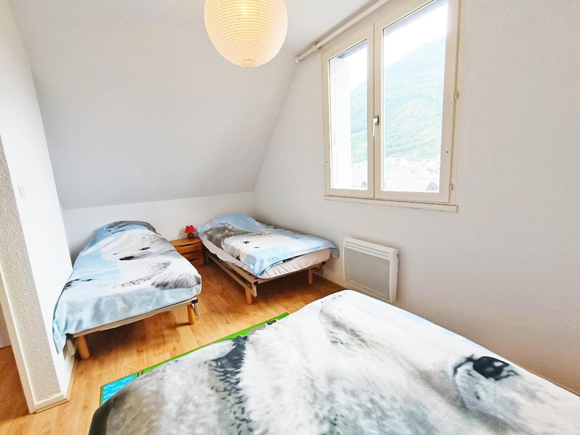 Apartamento Chez Charlotte, T3 Duplex, Vue Montagne, Parking Gratuit, Ascenseur, 4 Personnes Bagnères-de-Luchon Exterior foto
